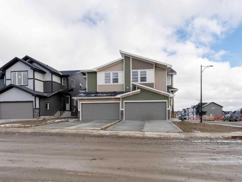 99 Waterford Mews  Chestermere, AB T1X 3B7