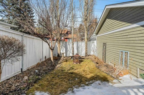274 Somme Avenue Sw, Calgary, AB - Outdoor