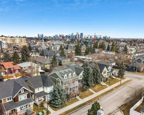 274 Somme Avenue Sw, Calgary, AB - Outdoor With View