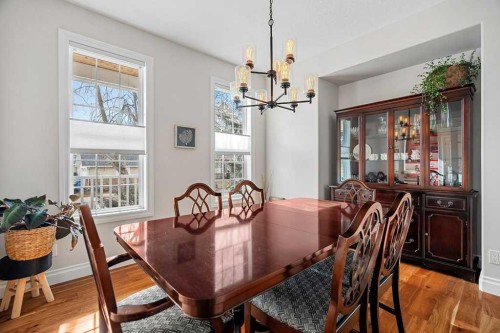 274 Somme Avenue Sw, Calgary, AB - Indoor Photo Showing Dining Room