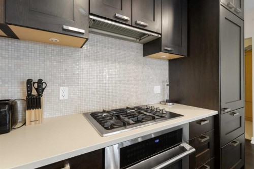 1322-222 Riverfront Avenue Sw, Calgary, AB - Indoor Photo Showing Kitchen With Upgraded Kitchen