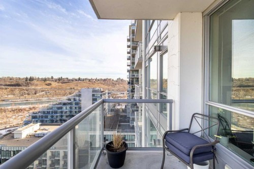 1322-222 Riverfront Avenue Sw, Calgary, AB - Outdoor With Exterior