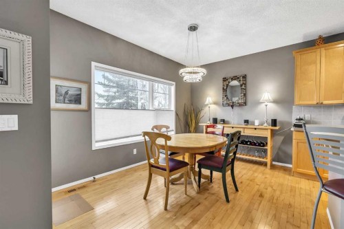 86 Evergreen Common Sw, Calgary, AB - Indoor Photo Showing Dining Room