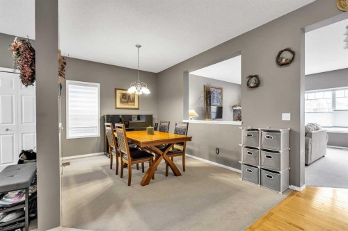 86 Evergreen Common Sw, Calgary, AB - Indoor Photo Showing Dining Room