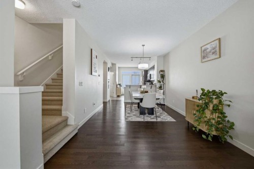 214 Nolanfield Villas Nw, Calgary, AB - Indoor