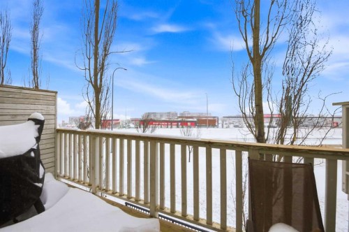 214 Nolanfield Villas Nw, Calgary, AB - Outdoor
