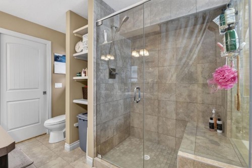 2 Ranchers Green, Okotoks, AB - Indoor Photo Showing Bathroom
