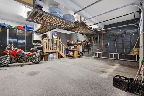 2 Ranchers Green, Okotoks, AB - Indoor Photo Showing Garage