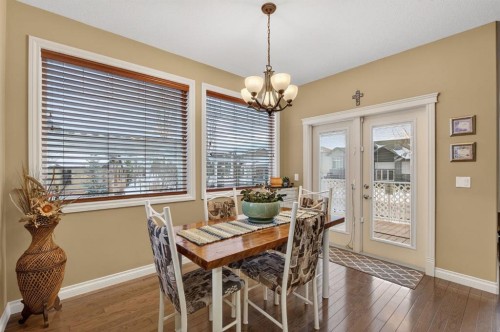 2 Ranchers Green, Okotoks, AB - Indoor Photo Showing Dining Room