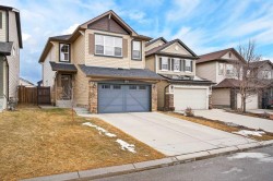 186 Covecreek Place NE Calgary, AB T3K 0L3