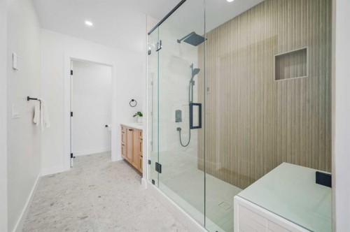 3224 24A Street Sw, Calgary, AB - Indoor Photo Showing Bathroom