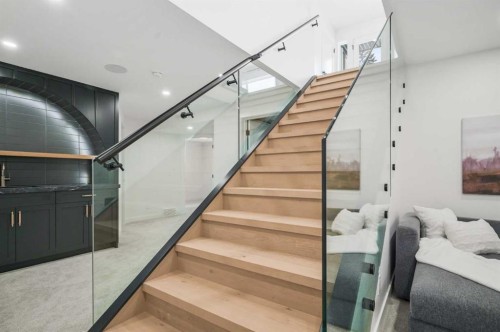 3224 24A Street Sw, Calgary, AB - Indoor Photo Showing Other Room