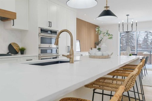 3224 24A Street Sw, Calgary, AB - Indoor Photo Showing Kitchen With Upgraded Kitchen