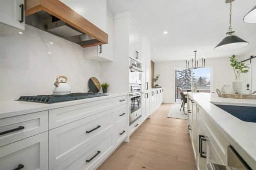 3224 24A Street Sw, Calgary, AB - Indoor Photo Showing Kitchen With Upgraded Kitchen