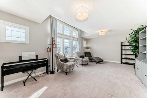 8 Masters Court Se, Calgary, AB - Indoor