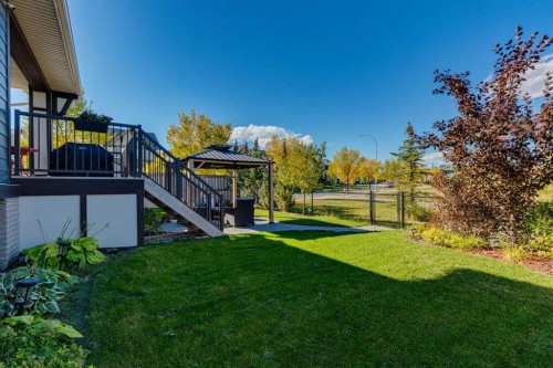 8 Masters Court Se, Calgary, AB - Outdoor