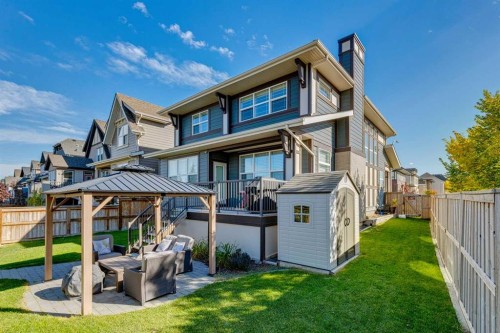 8 Masters Court Se, Calgary, AB - Outdoor
