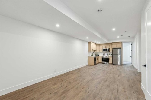 1529 29 Avenue Sw, Calgary, AB - Indoor