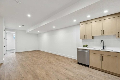1529 29 Avenue Sw, Calgary, AB - Indoor