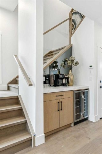 1529 29 Avenue Sw, Calgary, AB - Indoor Photo Showing Other Room