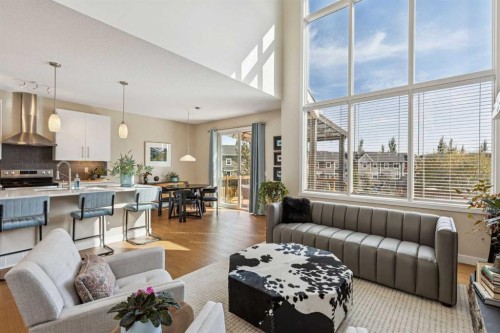 36 Sunrise Crescent, Cochrane, AB - Indoor Photo Showing Living Room