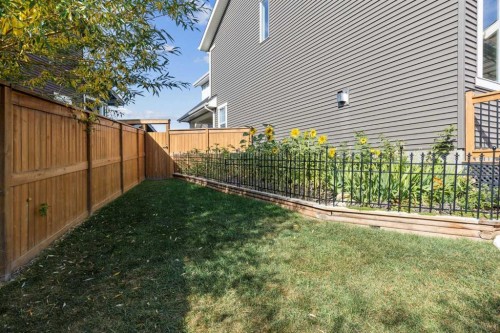 36 Sunrise Crescent, Cochrane, AB - Outdoor