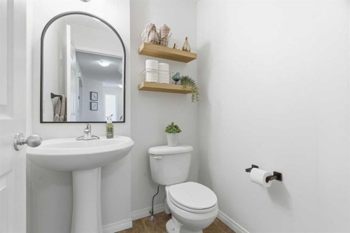 107 Cimarron Grove Circle, Okotoks, AB - Indoor Photo Showing Bathroom