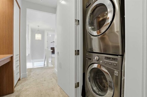 2027 42 Avenue Sw, Calgary, AB - Indoor Photo Showing Laundry Room