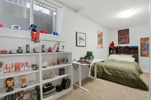 2027 42 Avenue Sw, Calgary, AB - Indoor