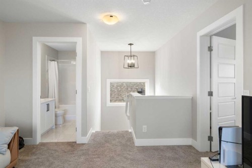 53 Savanna Heath Ne, Calgary, AB - Indoor