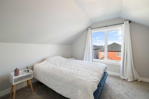 53 Savanna Heath Ne, Calgary, AB - Indoor Photo Showing Bedroom