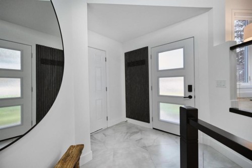 941 West Chestermere Drive, Chestermere, AB - Indoor Photo Showing Other Room