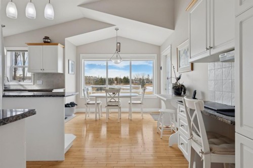 657 Woodside Court Nw, Airdrie, AB - Indoor
