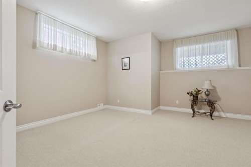 657 Woodside Court Nw, Airdrie, AB - Indoor Photo Showing Other Room