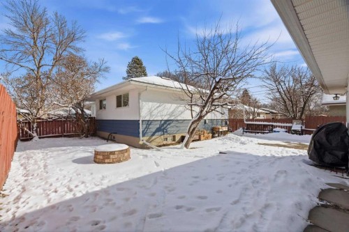 1011 18A Street Ne, Calgary, AB - Outdoor