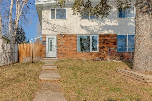 3131 Dover Crescent Se, Calgary, AB - Outdoor With Exterior