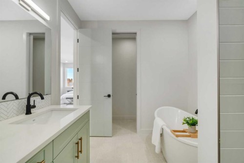 341 Limestone Bay, Balzac, AB - Indoor Photo Showing Bathroom