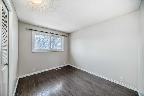 24 Abergale Way Ne, Calgary, AB - Indoor Photo Showing Other Room