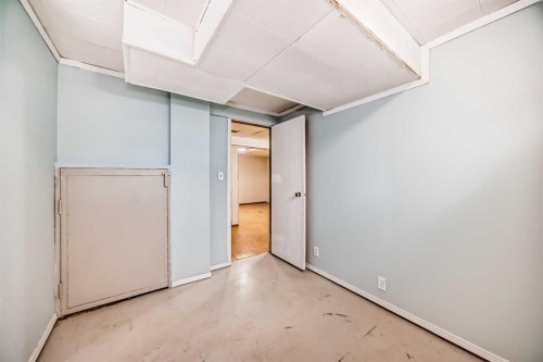 24 Abergale Way Ne, Calgary, AB - Indoor Photo Showing Other Room