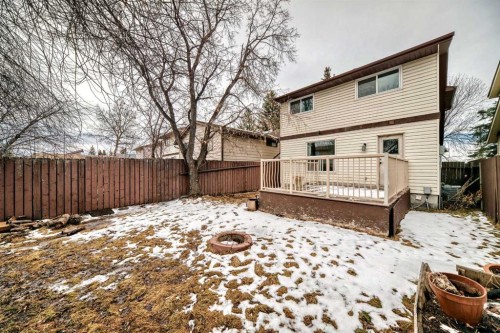 24 Abergale Way Ne, Calgary, AB - Outdoor