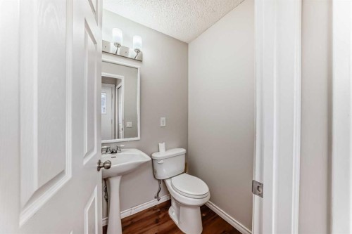 24 Abergale Way Ne, Calgary, AB - Indoor Photo Showing Bathroom