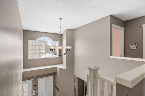 19 Sienna Park Crescent Sw, Calgary, AB - Indoor Photo Showing Other Room