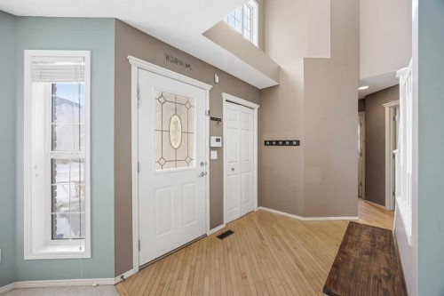 19 Sienna Park Crescent Sw, Calgary, AB - Indoor Photo Showing Other Room