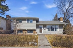 4636 26 Avenue NE Calgary, AB T1Y 2R8