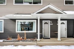 563 Regal Park NE Calgary, AB T2E 0S6