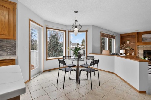 677 Hawkwood Boulevard Nw, Calgary, AB - Indoor Photo Showing Dining Room