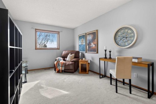 677 Hawkwood Boulevard Nw, Calgary, AB - Indoor