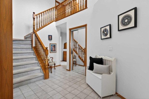 677 Hawkwood Boulevard Nw, Calgary, AB - Indoor Photo Showing Other Room