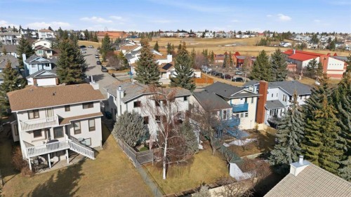677 Hawkwood Boulevard Nw, Calgary, AB - Outdoor