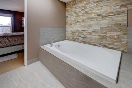 110 Royal Oak View Nw, Calgary, AB - Indoor Photo Showing Bathroom